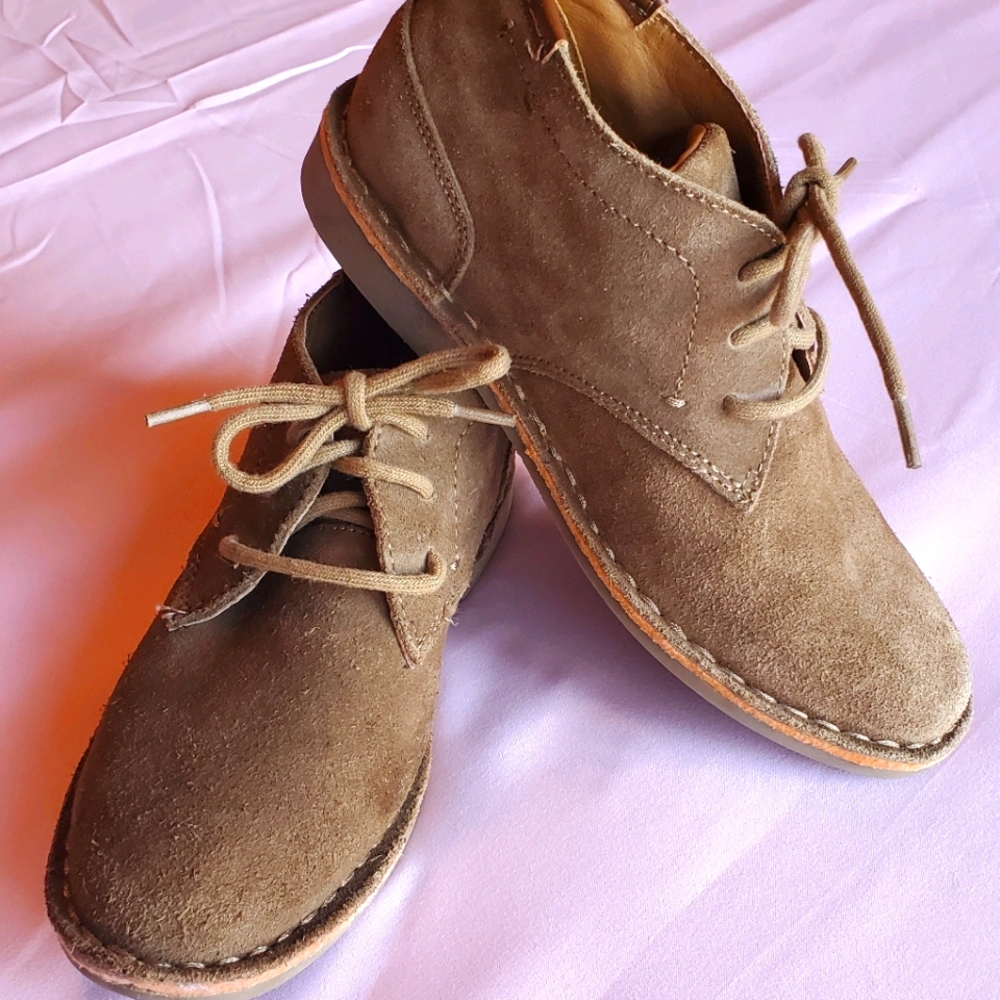 Boy's Kenneth Cole "Real Deal" Suede Shoes Size 2